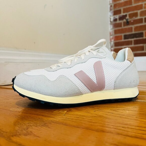 VEJA Women's SDU Low Top Sneakers Size US 8 BRAND NEW - Picture 13 of 16